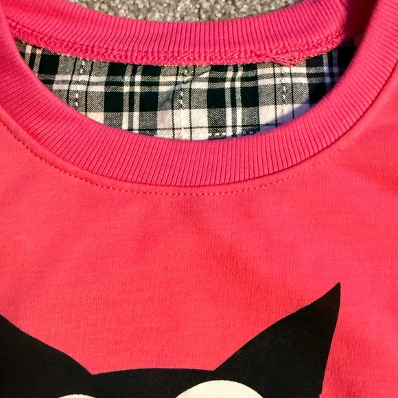 Wish Fuchsia Cat Graphic Women's Sweater - Picture 3 of 5